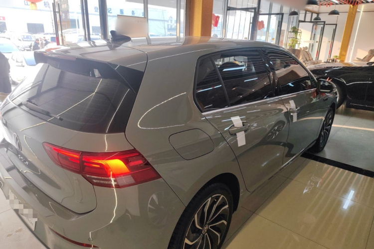 大众 高尔夫 2023款 改款 280TSI DSG Pro车身外观7