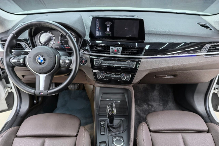 宝马X1 2022款 sDrive25Li 领先型中控内饰7004