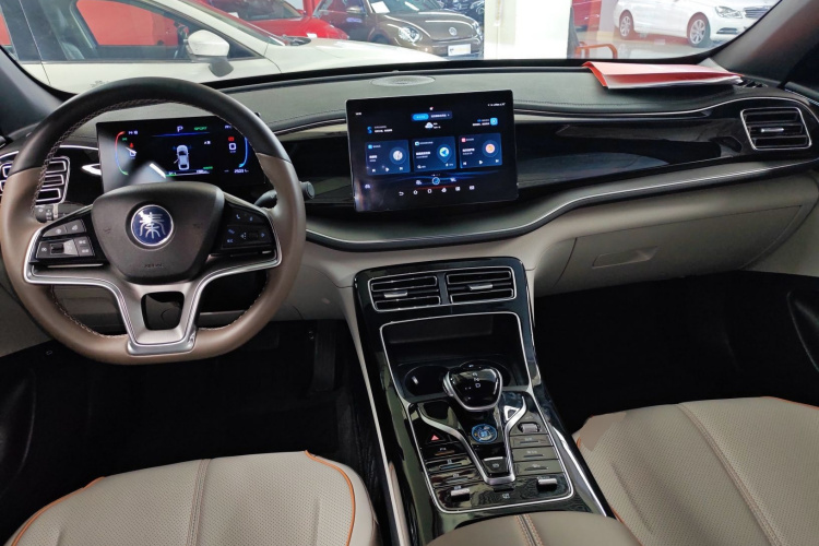 比亚迪 秦PLUS 2024款 荣耀版 EV 510KM超越型中控内饰12