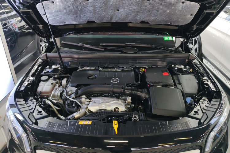 奔驰GLB 2023款 GLB 220 时尚型局部细节24