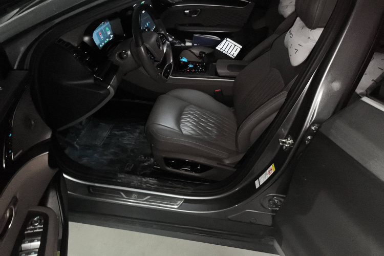 比亚迪 汉 2023款 DM-i 冠军版 200KM 旗舰型中控内饰20