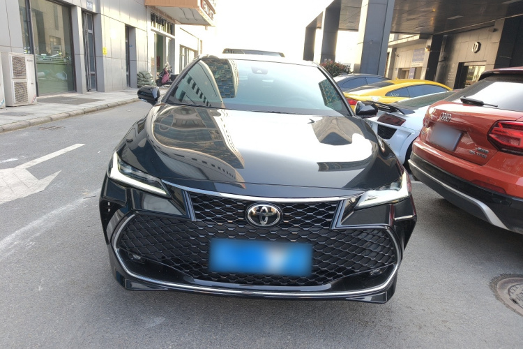 丰田 亚洲龙 2022款 2.5L 豪华版车身外观2