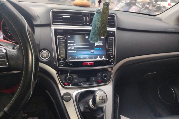 哈弗H6 2017款 蓝标 运动版 1.5T 手动两驱精英型局部细节16