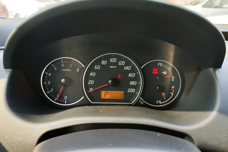 铃木 雨燕 2015款 1.5L 自动限定版局部细节14