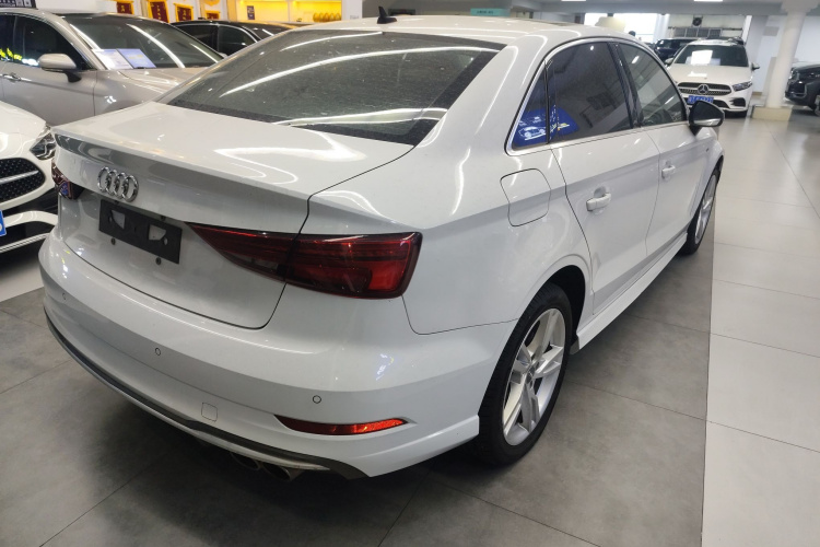 奥迪A3 2020款 Limousine 35 TFSI 时尚型 国VI车身外观7