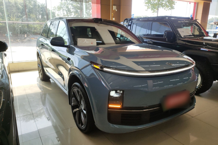 理想汽车 理想L9 2022款 Max车身外观3
