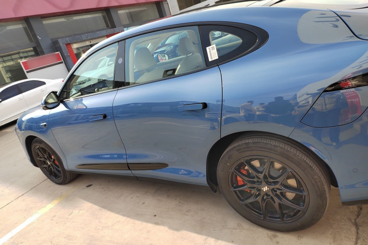 智己汽车 智己LS6 2026款 纯电 Max车身外观4