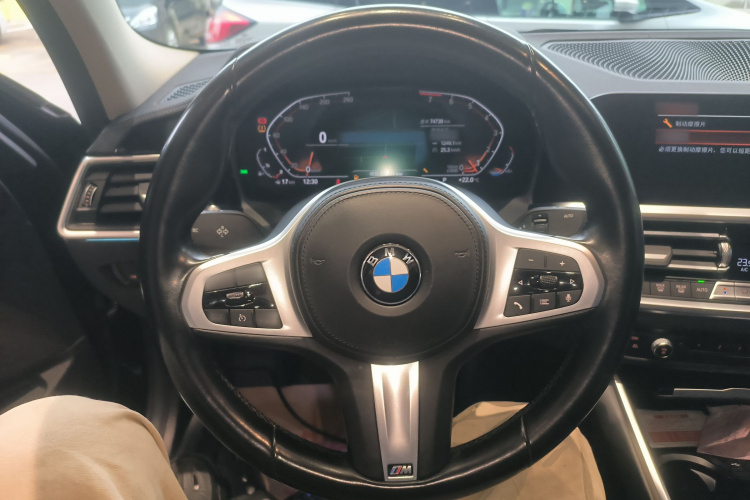 宝马3系 2022款 改款 320Li M运动套装中控内饰13