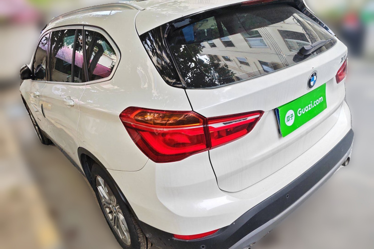 宝马X1 2018款 sDrive20Li 领先型车身外观6003