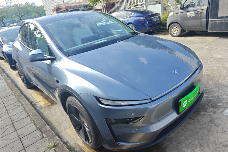 特斯拉 Model Y 2025款 后轮驱动版车身外观6002