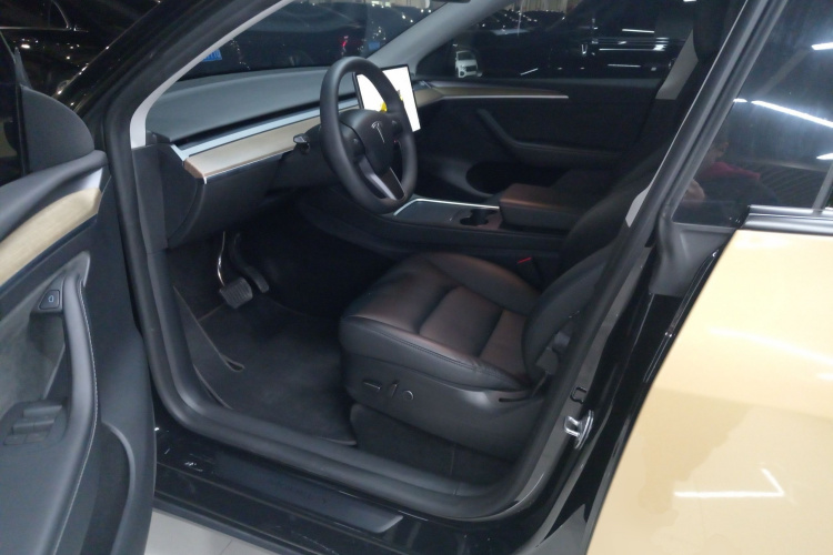 特斯拉 Model Y 2022款 改款 后轮驱动版局部细节19