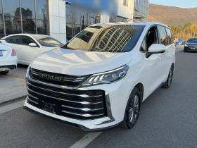 上汽大通MAXUS 大通G50 2023款 PLUS 1.5T 幸福推荐自动启航版