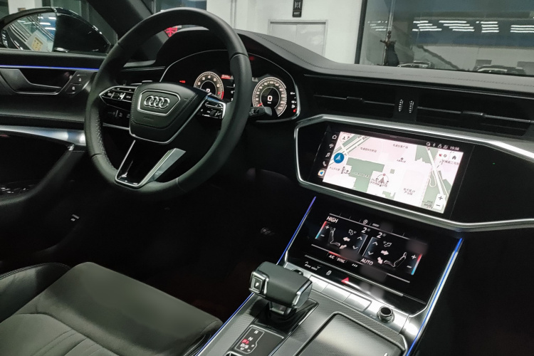 奥迪A6L 2023款 改款 45 TFSI 臻选动感型中控内饰7011