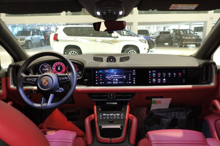 保时捷 2024款 Cayenne 3.0T中控内饰7002