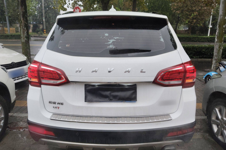 哈弗H6 2015款 运动版 1.5T 自动两驱豪华型车身外观6