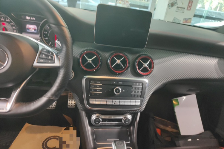 奔驰A级AMG(进口) 2017款 改款 AMG A 45 4MATIC局部细节16