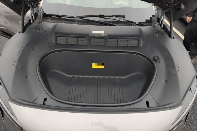 小米汽车 小米YU7 2025款 超长续航四驱Pro版局部细节24