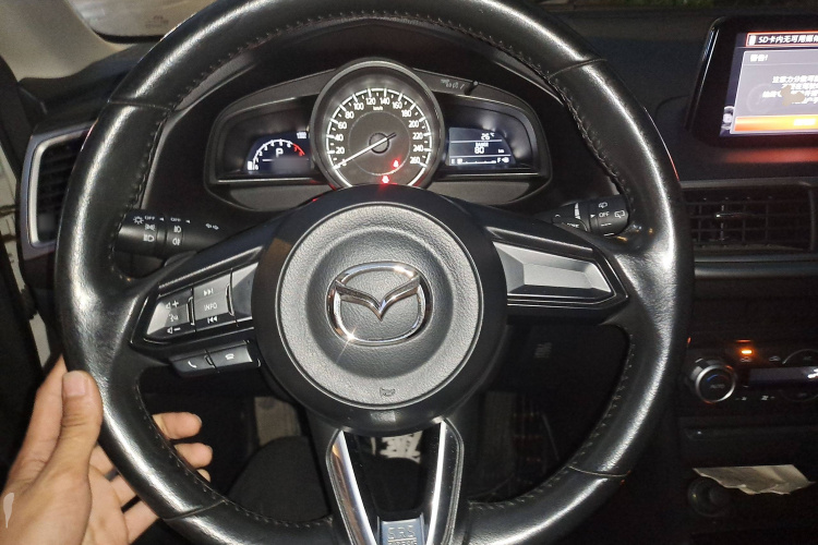 马自达3 昂克赛拉 2017款 两厢 2.0L 自动豪华型 国VI局部细节13