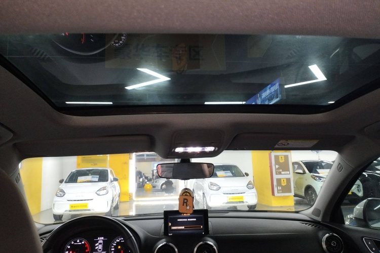 奥迪A3 2019款 Limousine 35 TFSI 风尚型 国VI中控内饰22