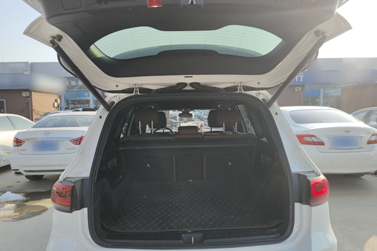 奔驰GLB 2022款 改款 GLB 200 动感型局部细节23