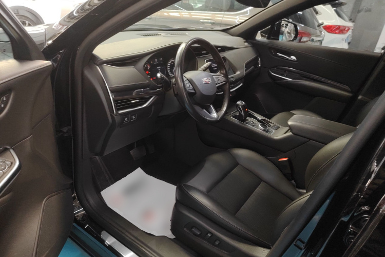 凯迪拉克XT4 2018款 28T 两驱技术型中控内饰20