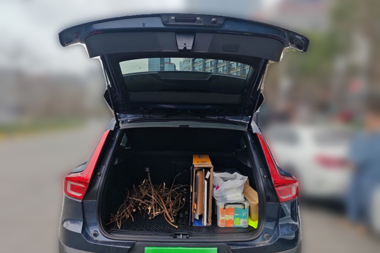 沃尔沃XC40 2021款 T4 四驱智行时尚版中控内饰23