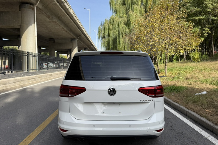 大众 2018款 途安L 280TSI DSG舒适版 7座 国V车身外观6001