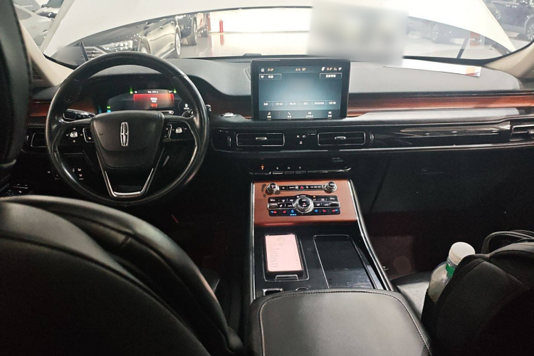 林肯 飞行家(进口) 2020款 3.0T V6全驱尊享版中控内饰12