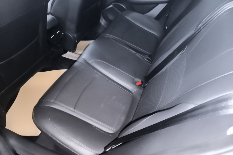 荣威i5 2023款 1.5L CVT豪华版中控内饰7004