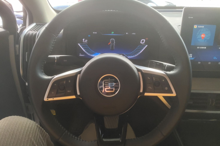 比亚迪 唐 2018款 2.0T 自动智联尊荣型 7座 国V中控内饰13