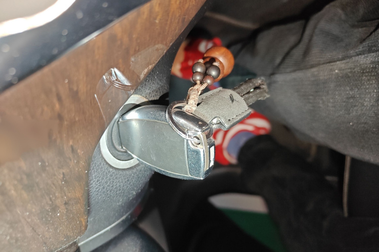 奔驰M级 2014款 ML 350 CDI 4MATIC中控内饰7001