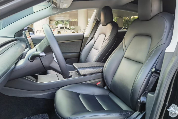 特斯拉 Model 3 2020款 标准续航后驱升级版中控内饰7002