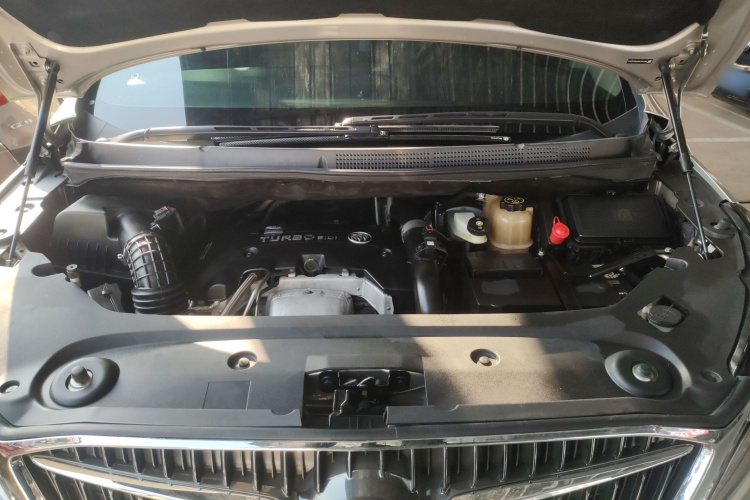 别克GL8 2017款 ES 28T 豪华型 国V机舱底盘24