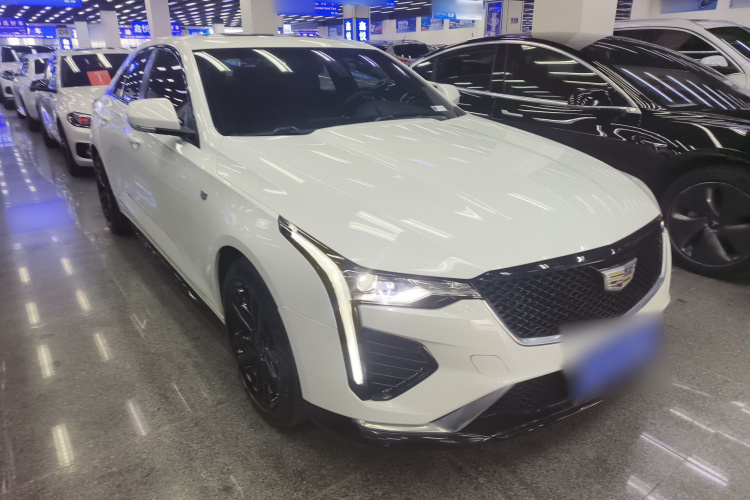 凯迪拉克CT4 2021款 28T 风尚型车身外观3