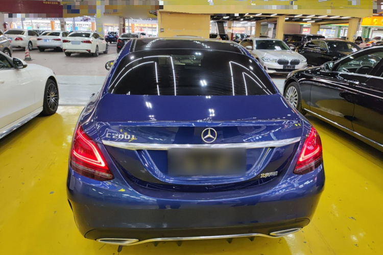 奔驰C级 2021款 C 200 L 时尚型运动版车身外观6