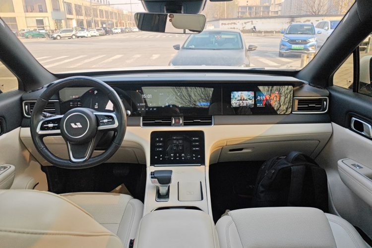 理想汽车 理想ONE 2021款 增程6座版中控内饰12