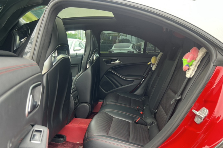 奔驰CLA AMG 2016款 AMG CLA 45 4MATIC中控内饰7004