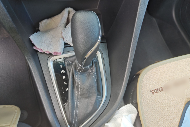 别克 英朗 2021款 1.3T 自动轻混动进取型局部细节18