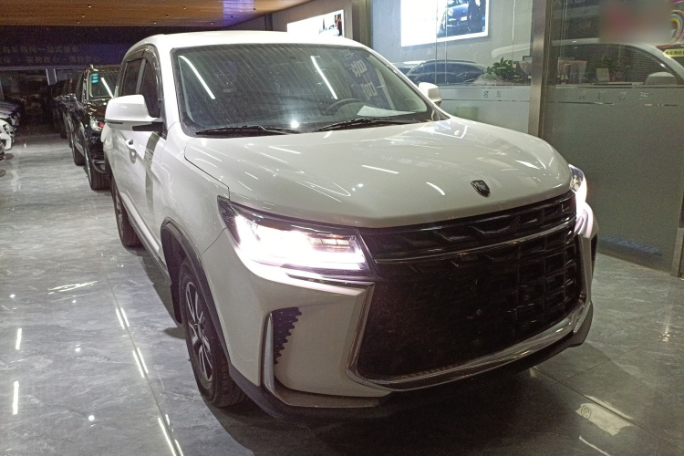 东风风行 风行T5 2024款 盛世款 1.6L 手动寻梦版 五座车身外观6002