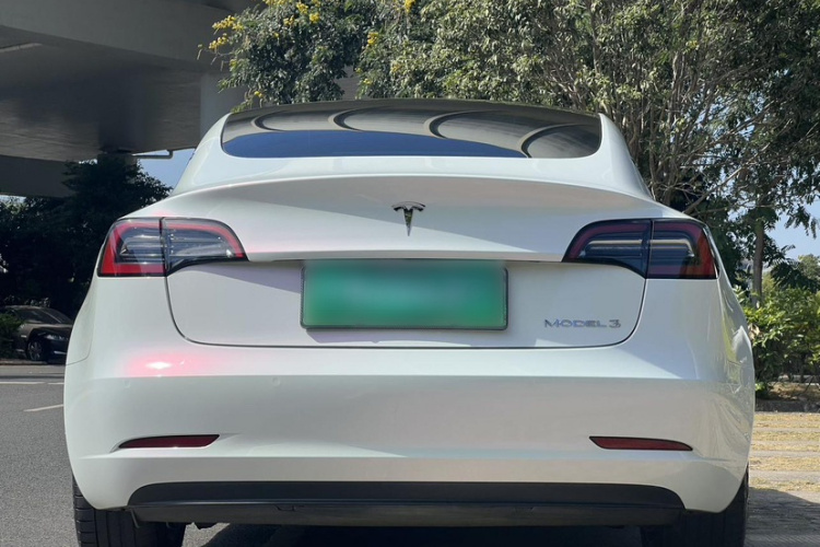 特斯拉 Model 3 2022款 后轮驱动版车身外观6002