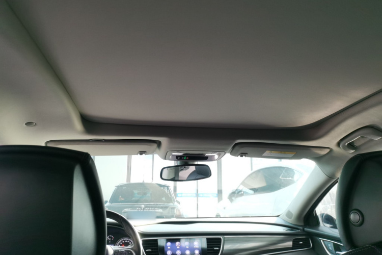 别克 君越 2019款 28T 豪华型中控内饰22