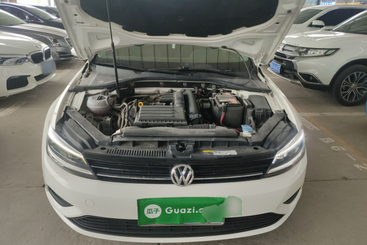 大众 凌渡 2017款 230TSI DSG风尚版机舱底盘24