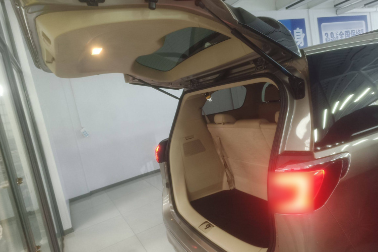 别克GL8 2023款 ES陆尊 尊享型中控内饰23