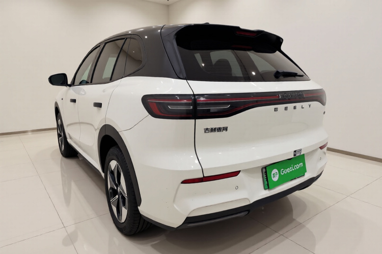 吉利银河 银河E5 2024款 530km 远航版车身外观5