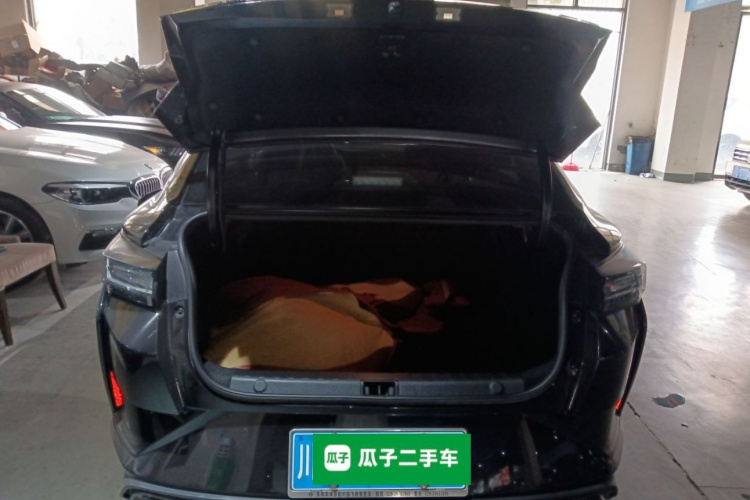 东风风神 奕炫 2023款 马赫版 1.5L 自动追风版机舱底盘23