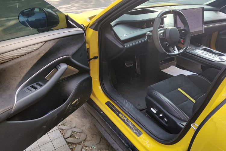 小米汽车 小米SU7 Ultra 2025款 Ultra中控内饰20