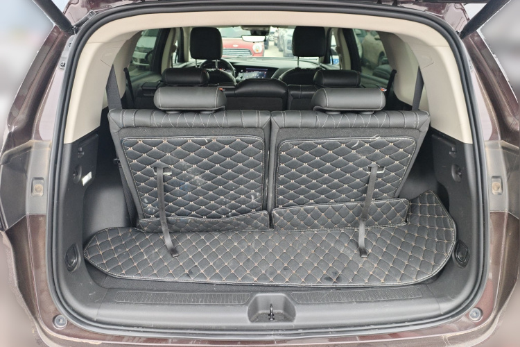 别克 2021款 昂科威Plus Avenir艾维亚 七座版中控内饰23