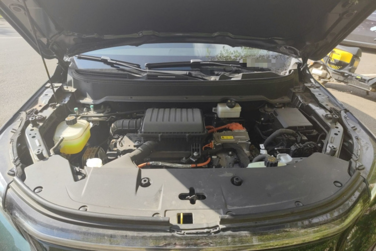 蓝电E5 PLUS 2025款 165km 长续航版PLUS 7座局部细节24