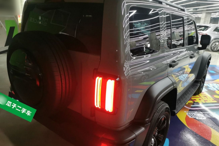 坦克300 2024款 2.0T 征服者车身外观7