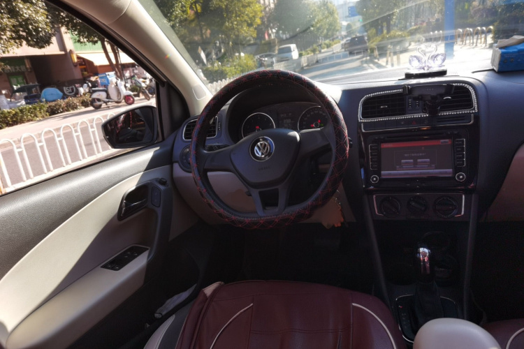 大众 Polo 2014款 1.6L 自动舒适版局部细节13